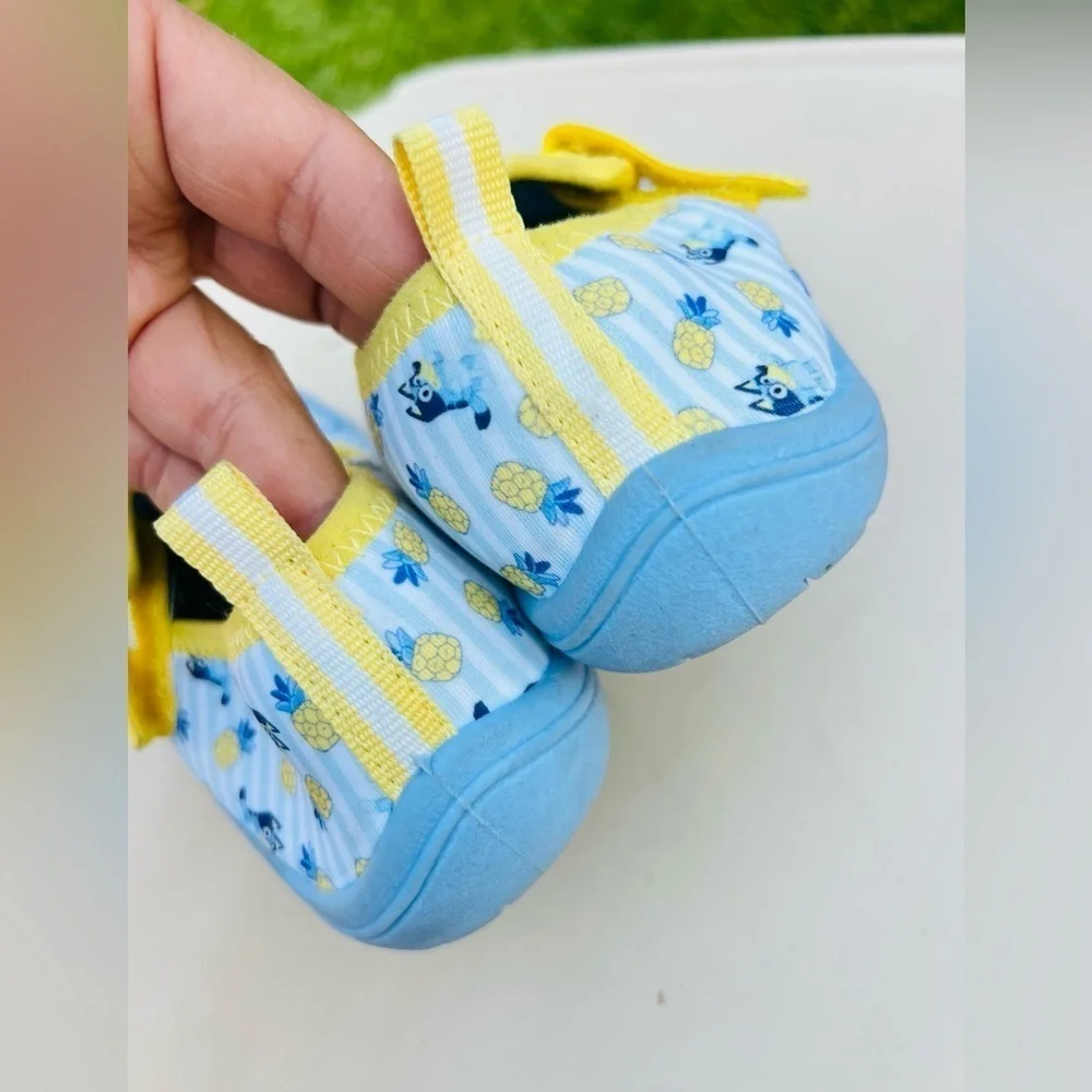 Ground Up Bluey Girl's Easy Pull On Take off Hook & Loop Water Shoe 11-12